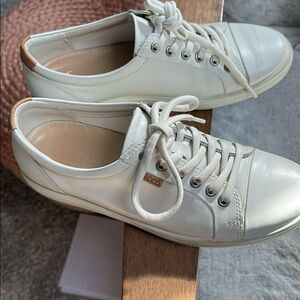 Ecco womens white leather shoes size 38